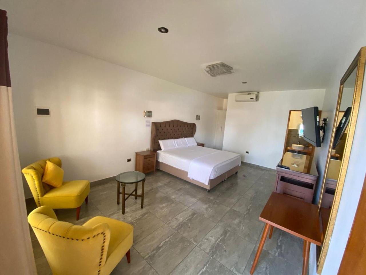 Hotel Resort Thiago 上钦查 外观 照片